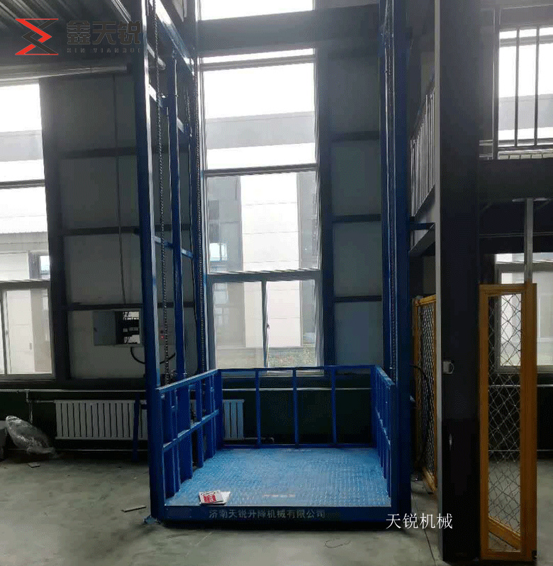 巴中导轨式升降机验收合格